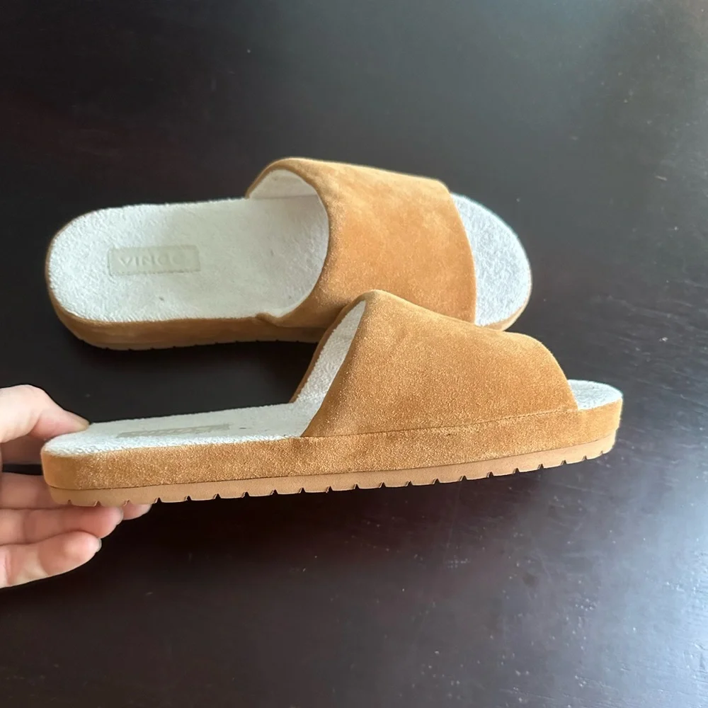 New Vince Karina-2 indoor/outdoor tan suede sandals size 8 - Picture 5 of 7